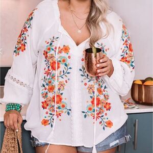 🔸️NWT Savanna Jane White Gauzy Embroidered Floral Boho Top Small